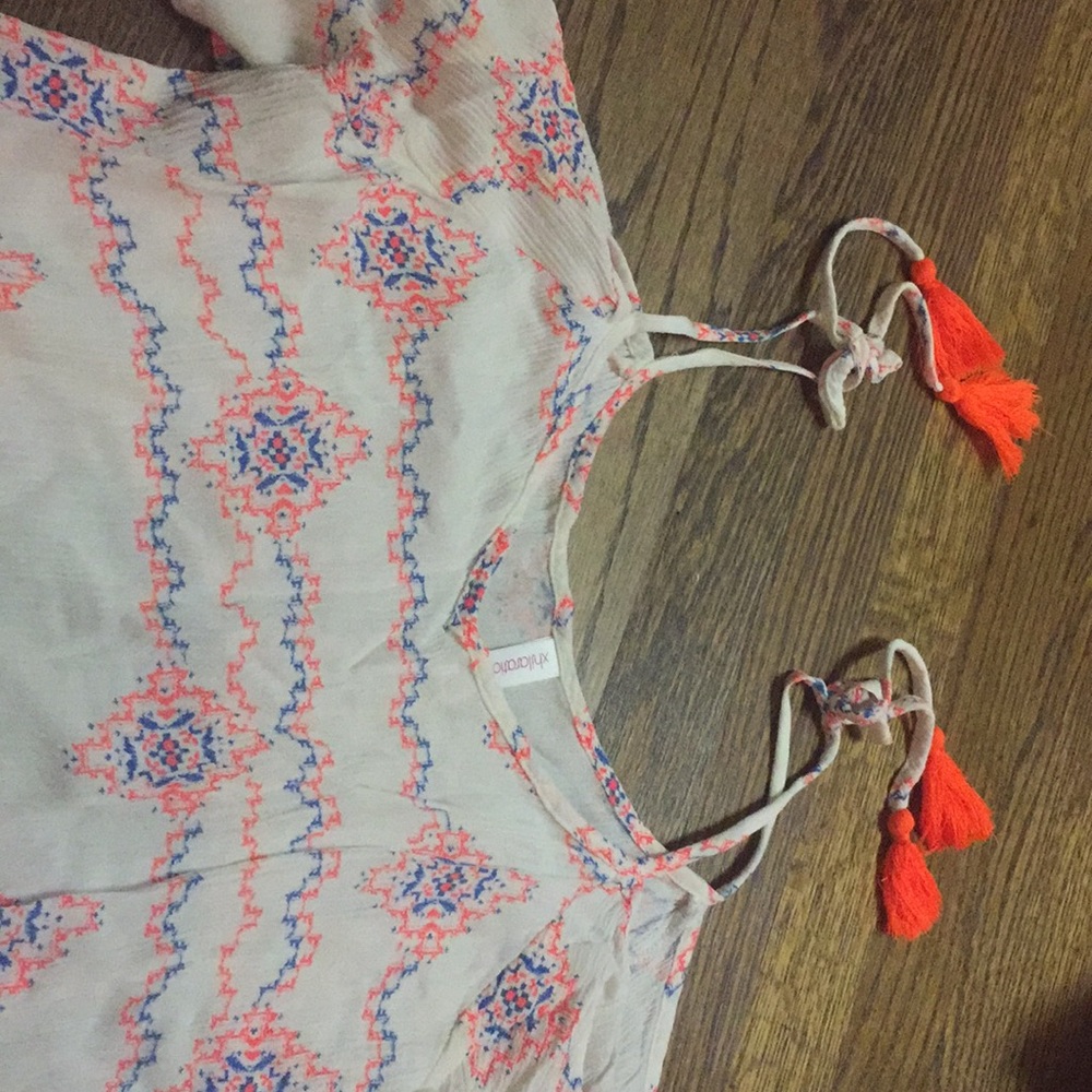 Fun, flowing Xhilaration shirt
